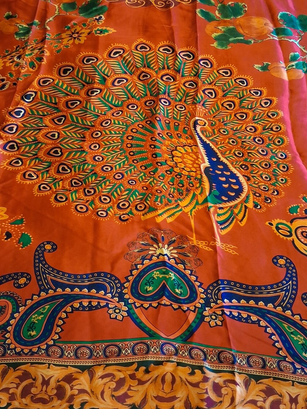 Si Na Yu Scarf 100%Silk Peacock Pailey Satin Red Artsy Indian Hawaiian Elegan - Picture 4 of 14